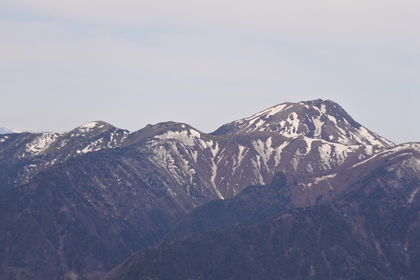 男体山山頂から日光白根山