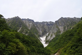 ジムニーで行く　春の北関東登山旅　その６「一ノ倉沢」